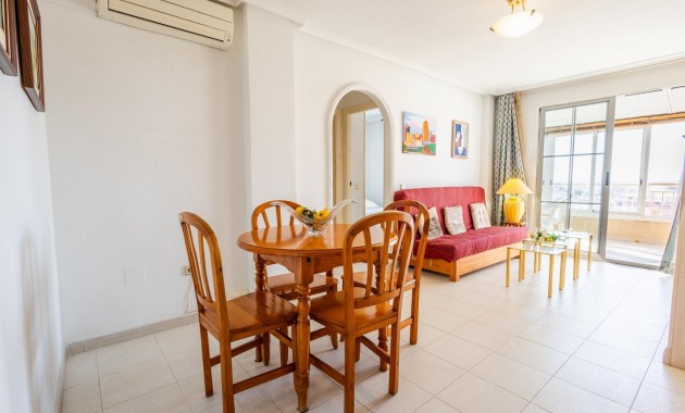 Sale - Apartment / flat -
Torrevieja - Acequion