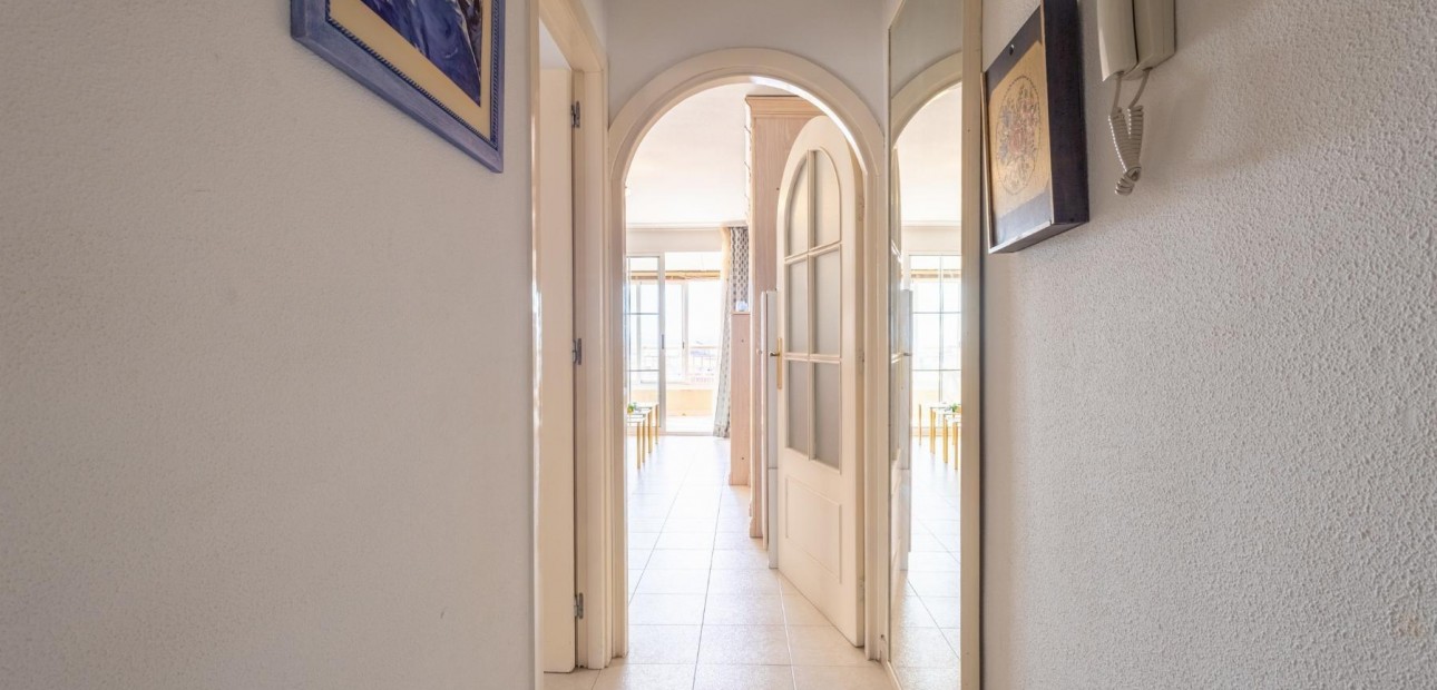 Sale - Apartment / flat -
Torrevieja - Acequion