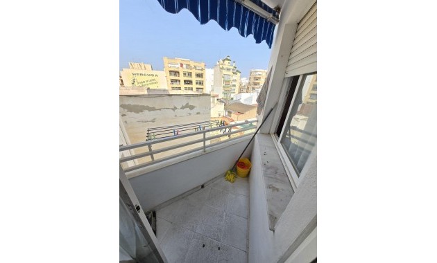 Sale - Apartment / flat -
Torrevieja - torrevieja