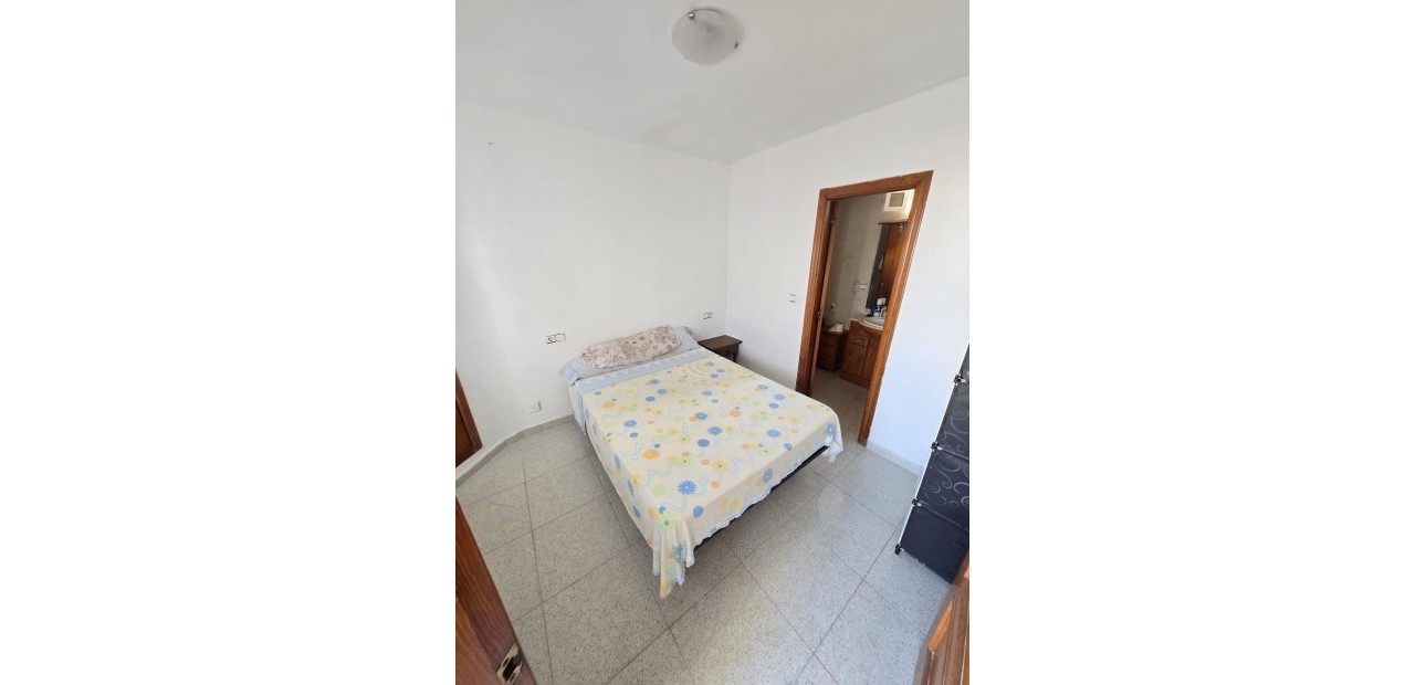 Sale - Apartment / flat -
Torrevieja - torrevieja