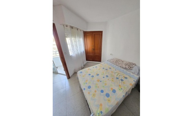 Sale - Apartment / flat -
Torrevieja - torrevieja