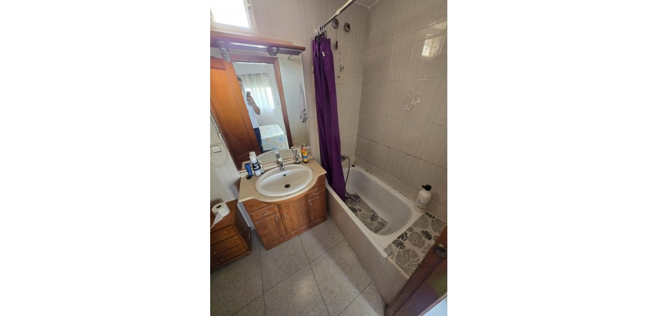Sale - Apartment / flat -
Torrevieja - torrevieja