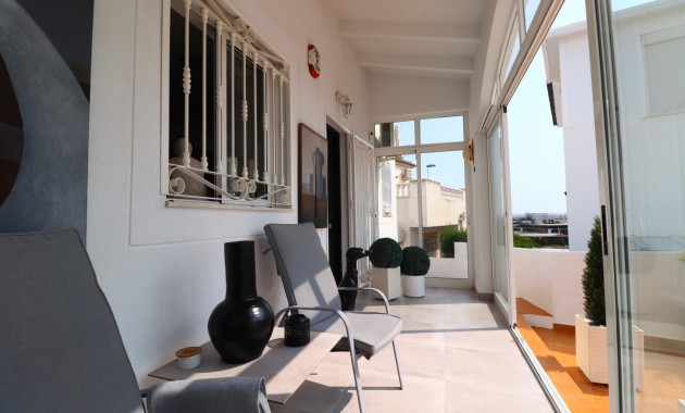 Sale - Detached Villa -
Orihuela Costa - Los Balcones