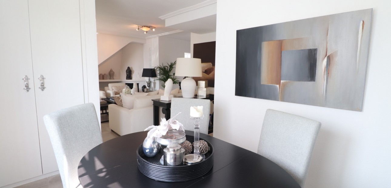 Sale - Detached Villa -
Orihuela Costa - Los Balcones