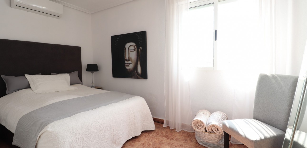 Sale - Detached Villa -
Orihuela Costa - Los Balcones