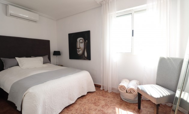 Sale - Detached Villa -
Orihuela Costa - Los Balcones