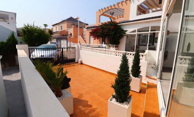 Sale - Detached Villa -
Orihuela Costa - Los Balcones