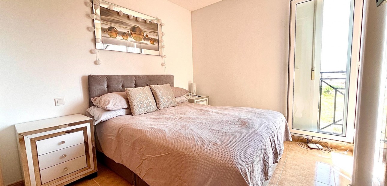 Venta - Terraced house -
Cabo Roig