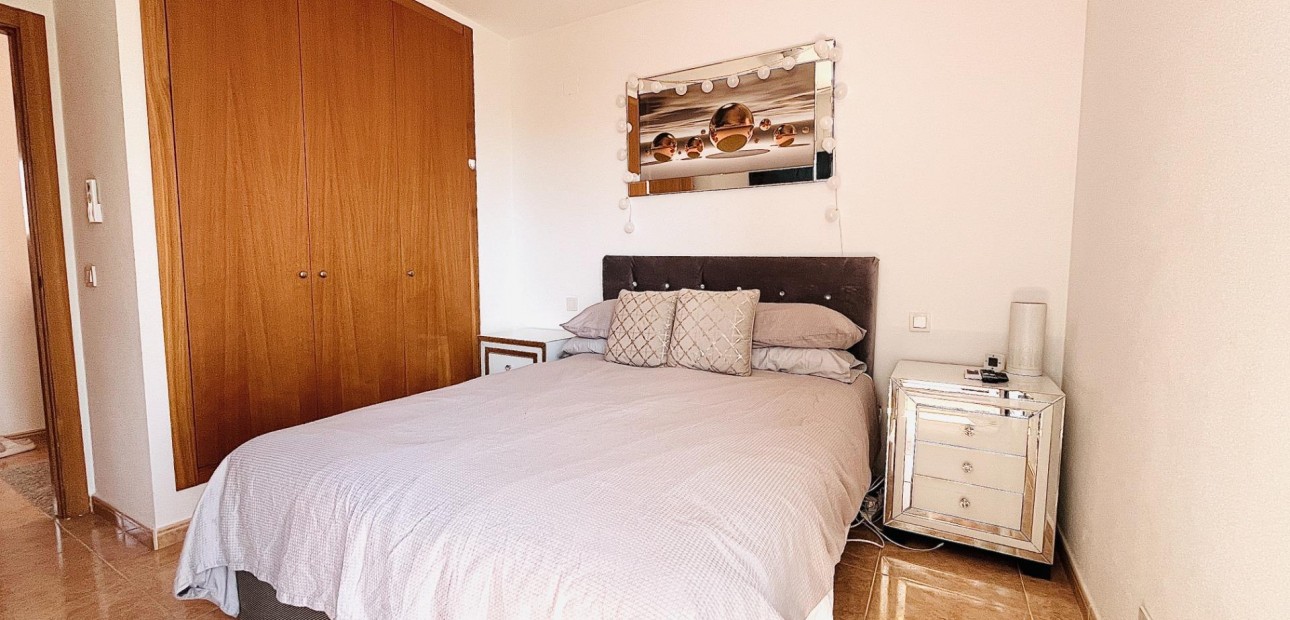 Venta - Terraced house -
Cabo Roig