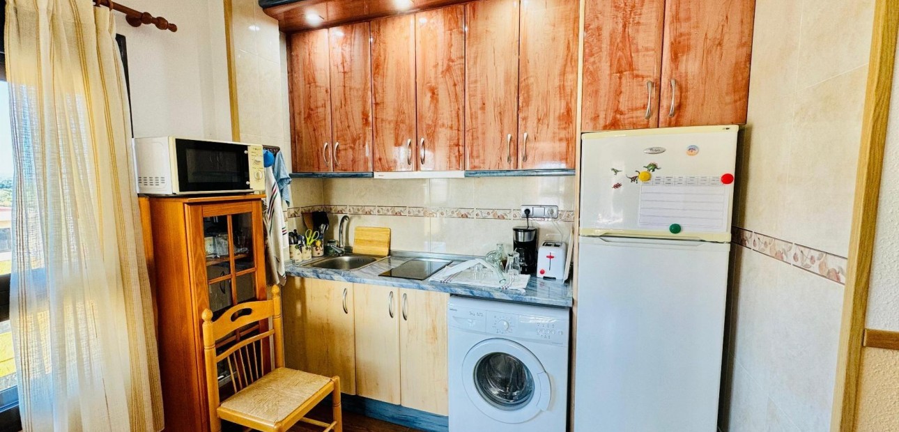 Sale - Apartment / flat -
Torrevieja - La Mata