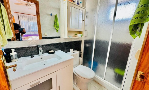 Sale - Apartment / flat -
Torrevieja - La Mata