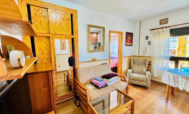 Sale - Apartment / flat -
Torrevieja - La Mata