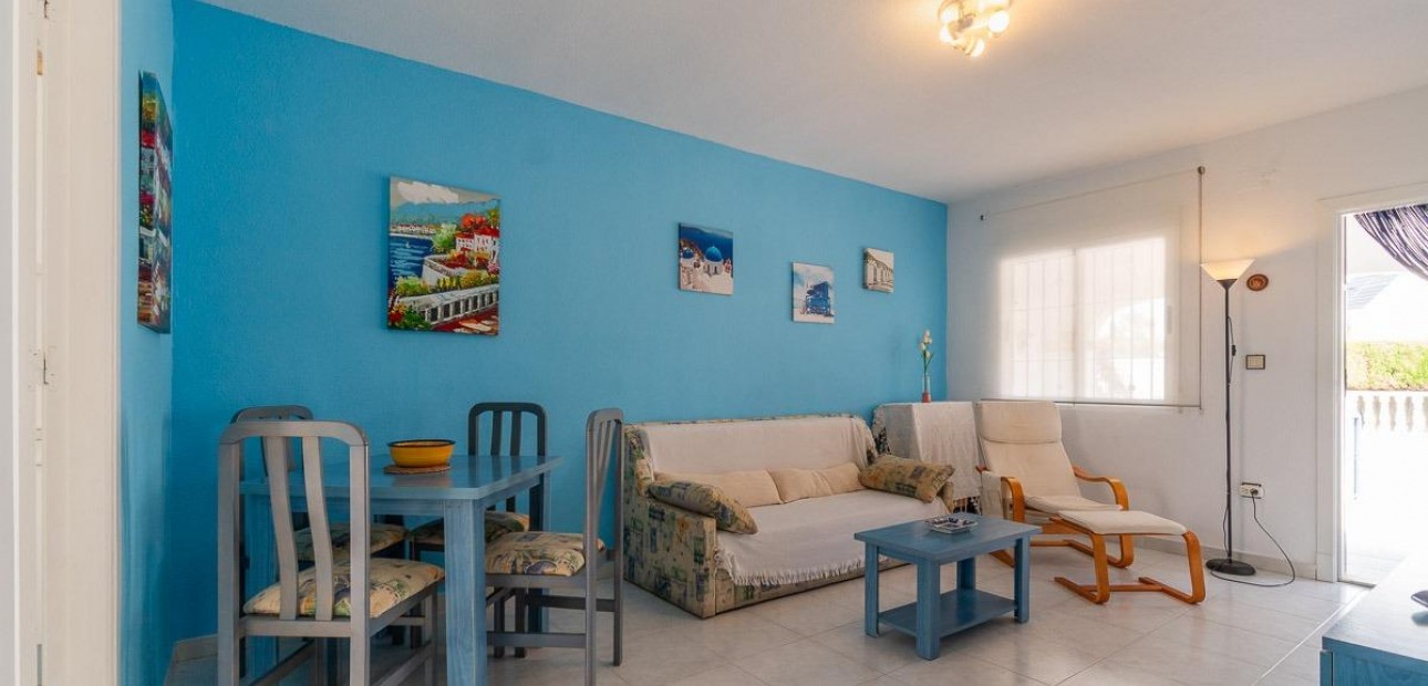 Venta - Bungalow -
Orihuela Costa - La Florida