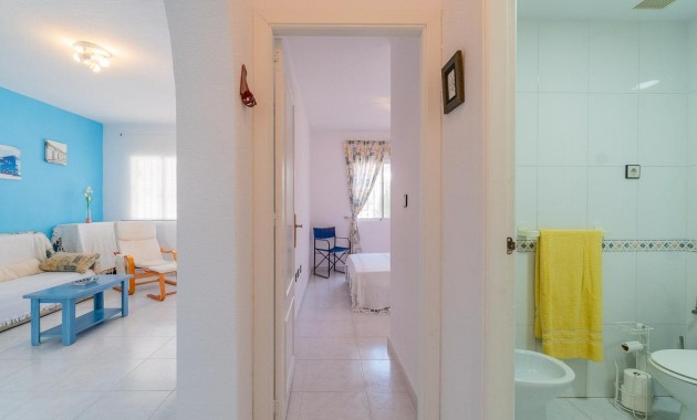 Venta - Bungalow -
Orihuela Costa - La Florida