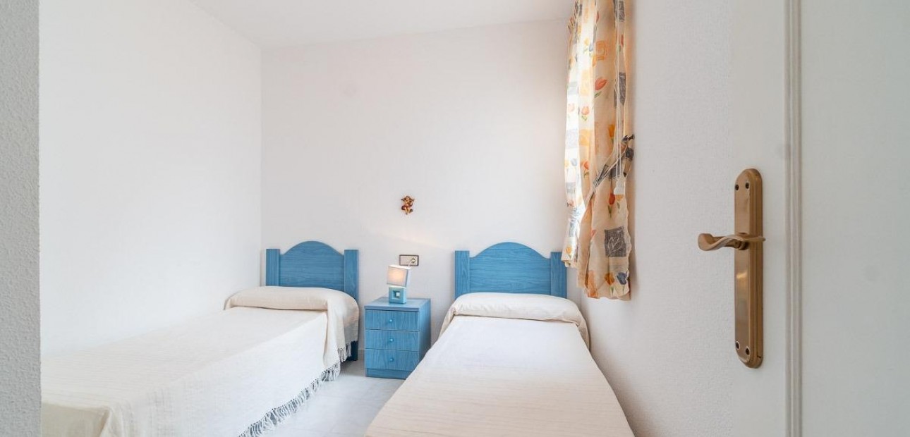 Venta - Bungalow -
Orihuela Costa - La Florida
