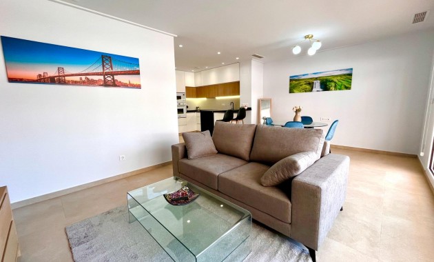Venta - Apartamento / piso -
Guardamar del Segura - Puerto Deportivo