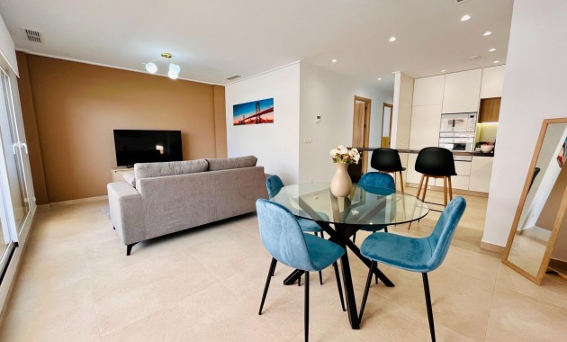 Venta - Apartamento / piso -
Guardamar del Segura - Puerto Deportivo