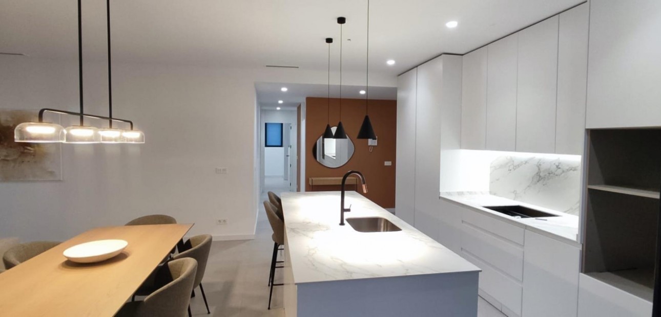 Herverkoop - Villa -
Ciudad quesada - Costa blanca sur