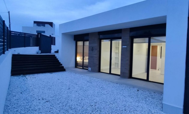 Herverkoop - Villa -
Ciudad quesada - Costa blanca sur