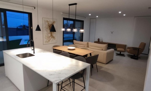Herverkoop - Villa -
Ciudad quesada - Costa blanca sur
