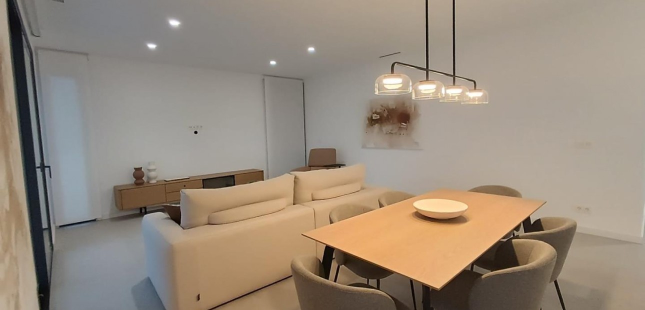 Herverkoop - Villa -
Ciudad quesada - Costa blanca sur