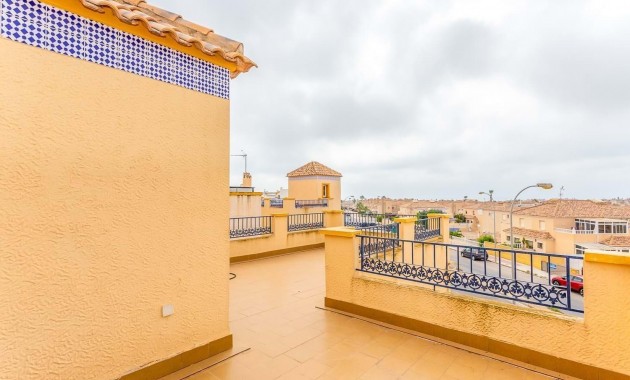 Venta - Villa -
Orihuela Costa - Los Almendros-La Florida