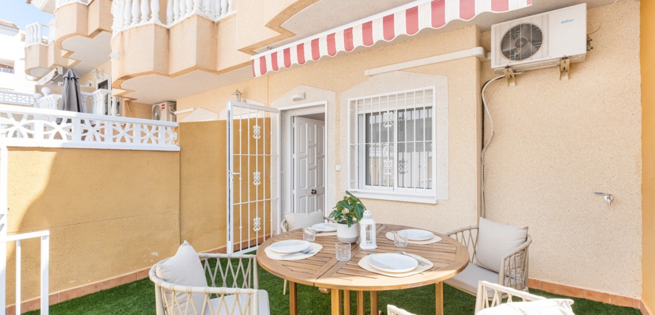 Venta - Adosado -
Orihuela Costa - Villamartin