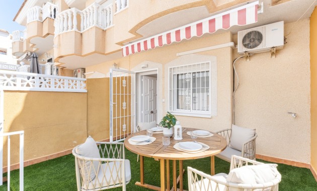 Venta - Adosado -
Orihuela Costa - Villamartin