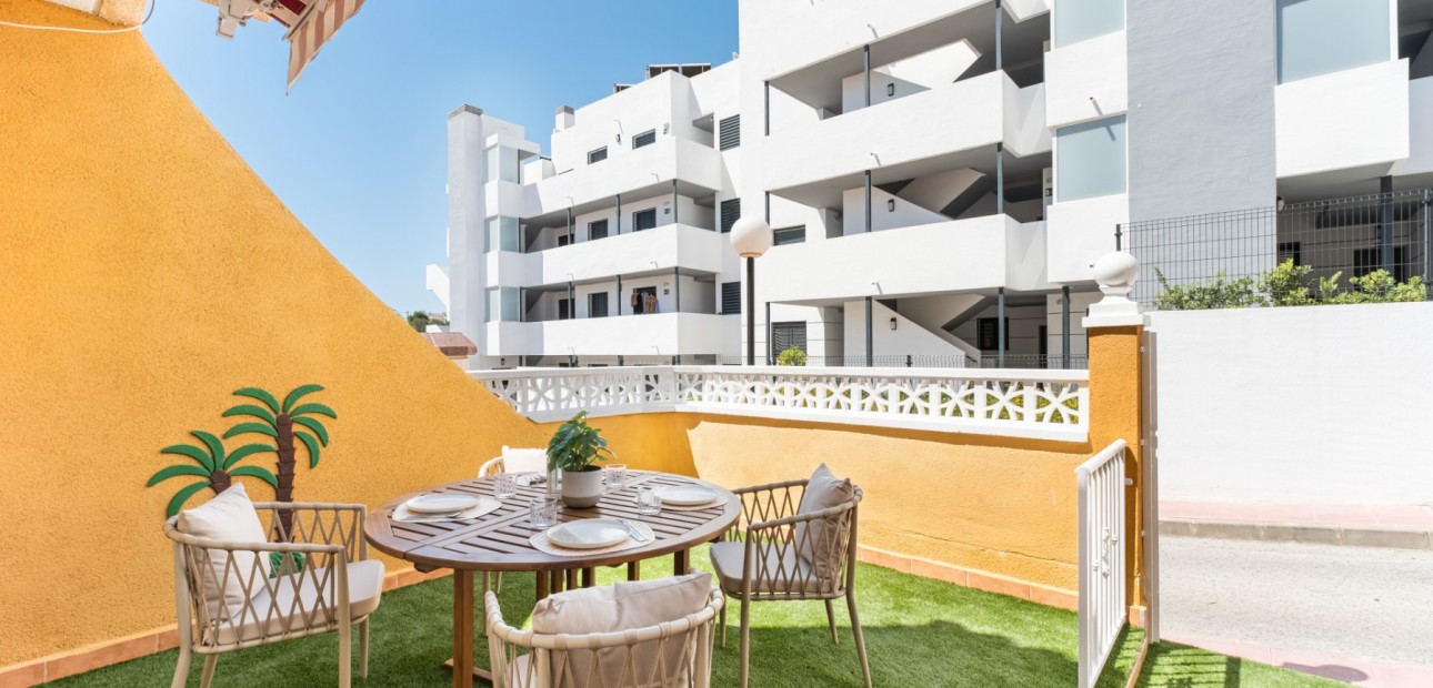 Venta - Adosado -
Orihuela Costa - Villamartin