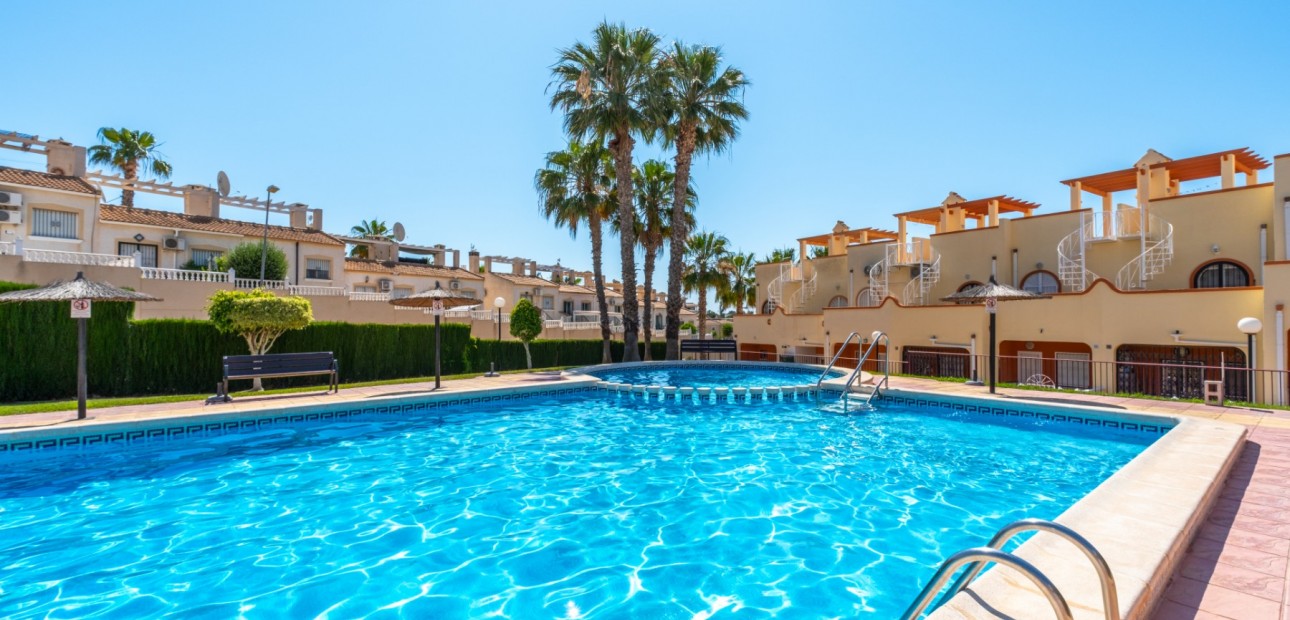 Venta - Adosado -
Orihuela Costa - Villamartin