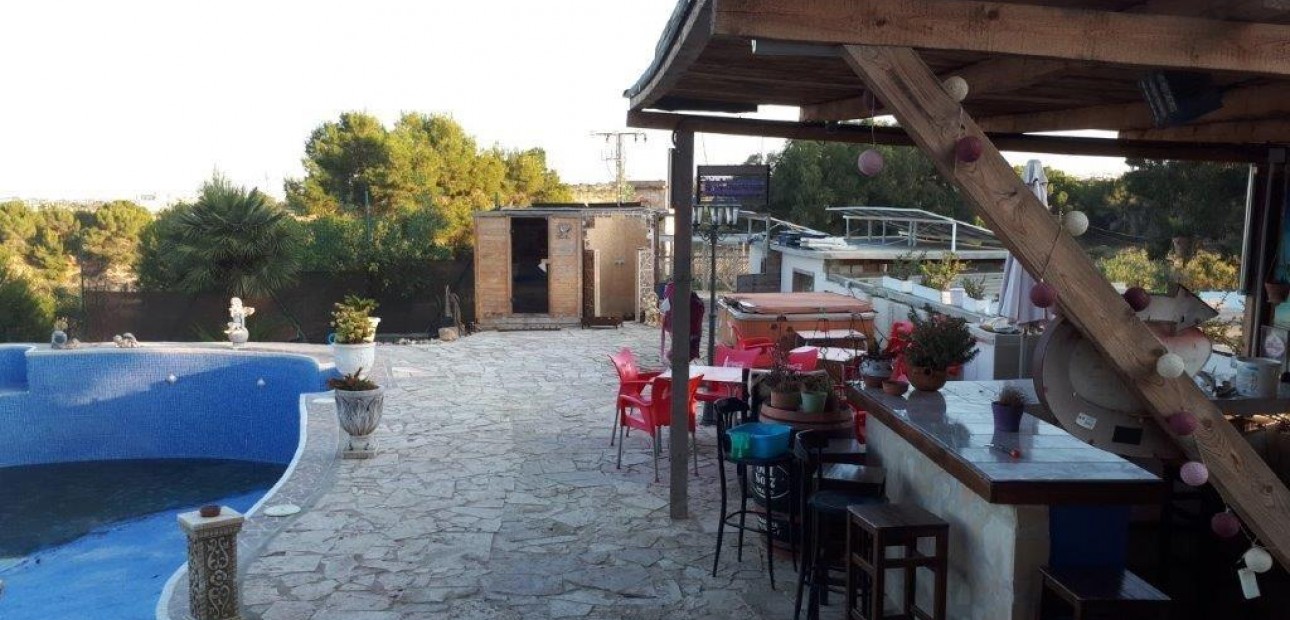 Sale - Country House -
Torrevieja - Los balcones