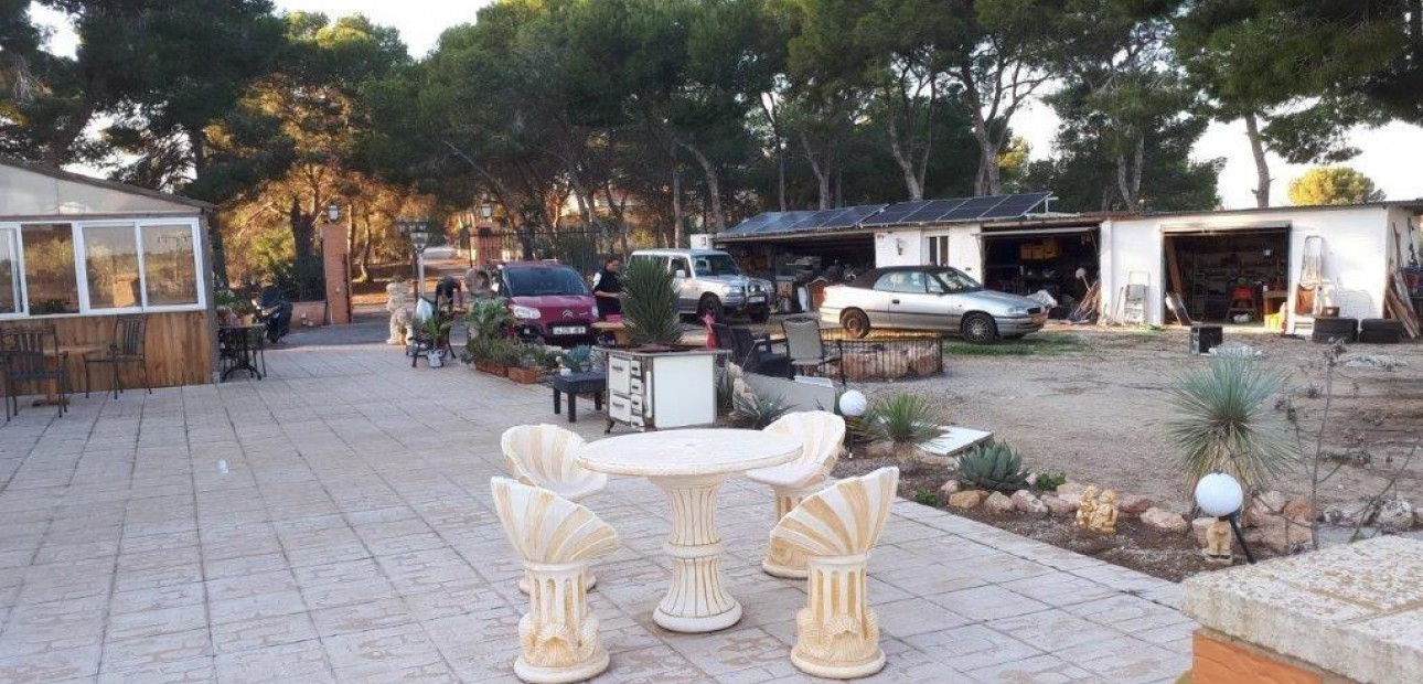 Sale - Country House -
Torrevieja - Los balcones