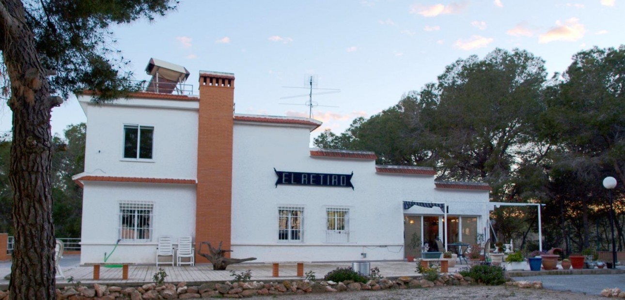Sale - Country House -
Torrevieja - Los balcones