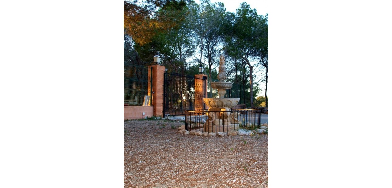 Sale - Country House -
Torrevieja - Los balcones