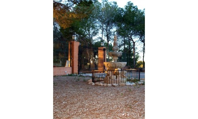 Sale - Country House -
Torrevieja - Los balcones