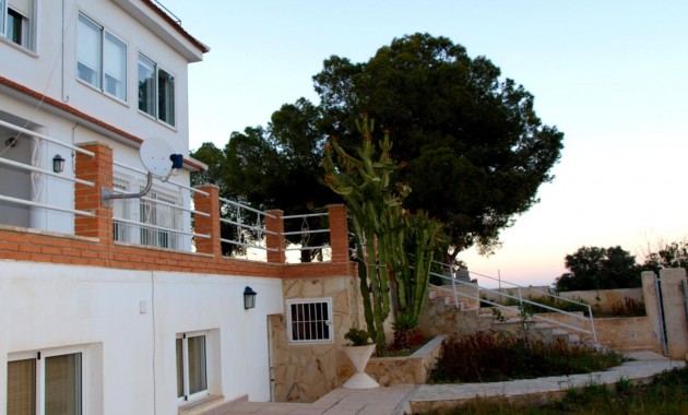 Sale - Country House -
Torrevieja - Los balcones