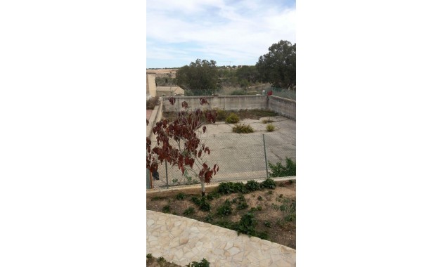 Sale - Country House -
Torrevieja - Los balcones