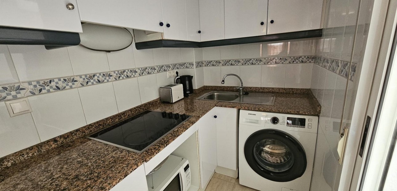 Herverkoop - Appartement / flat -
Torrevieja - Centro