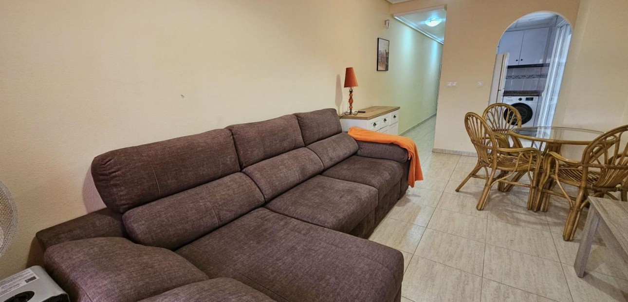 Herverkoop - Appartement / flat -
Torrevieja - Centro