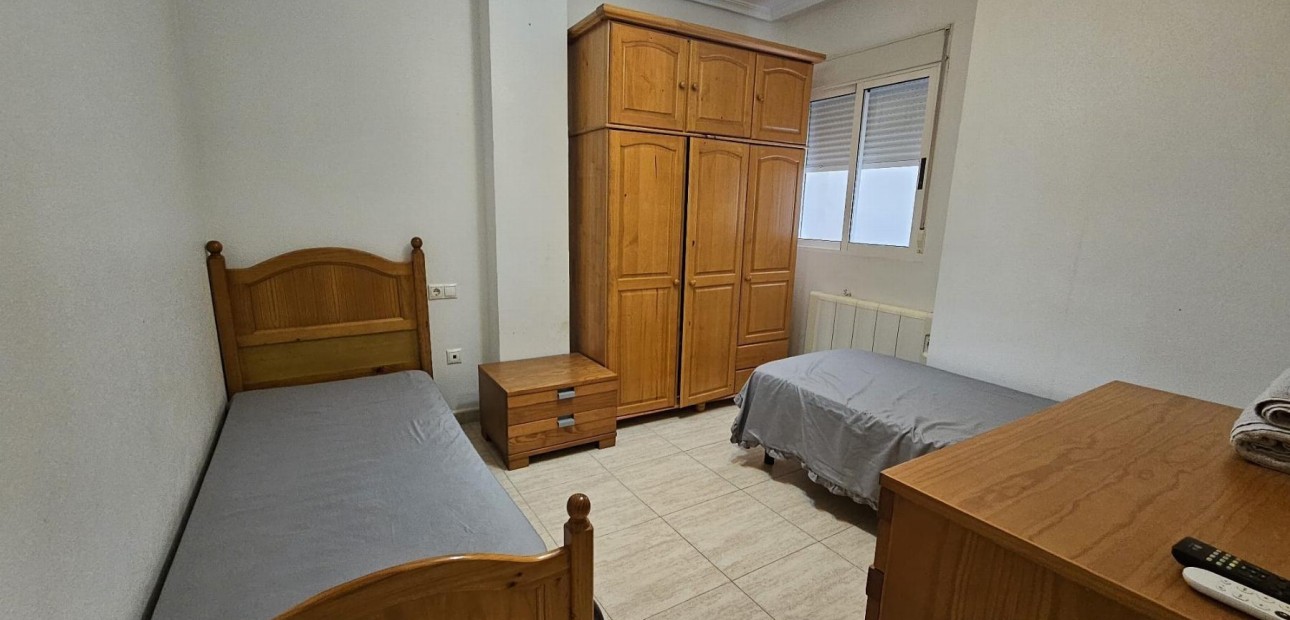 Herverkoop - Appartement / flat -
Torrevieja - Centro