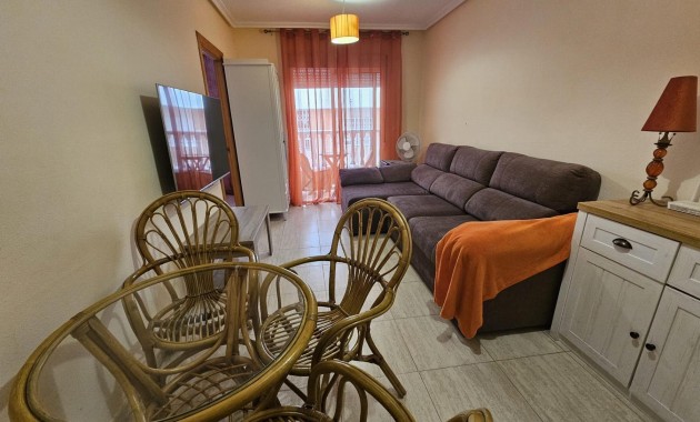 Herverkoop - Appartement / flat -
Torrevieja - Centro