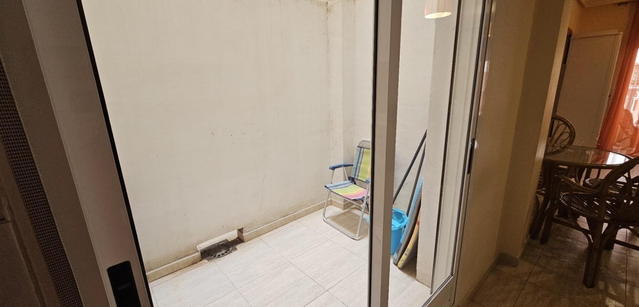 Herverkoop - Appartement / flat -
Torrevieja - Centro