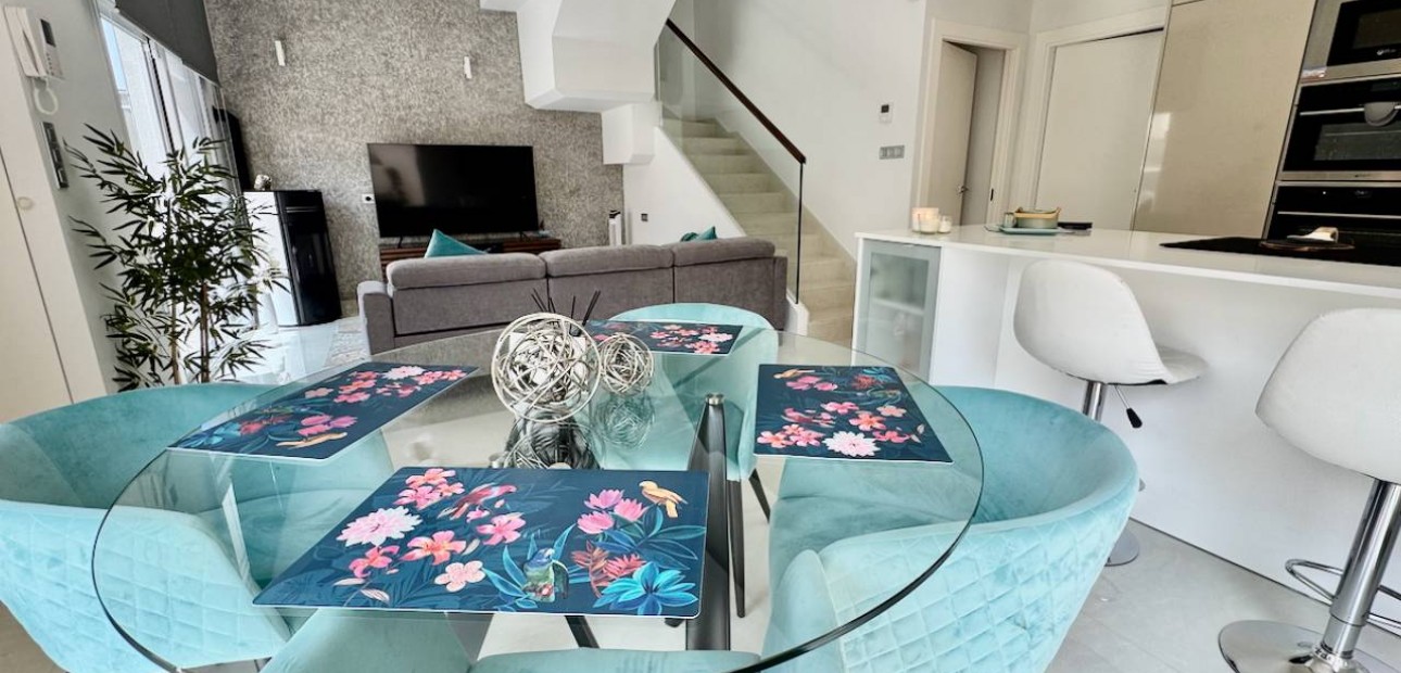 Venta - Villa -
Ciudad Quesada