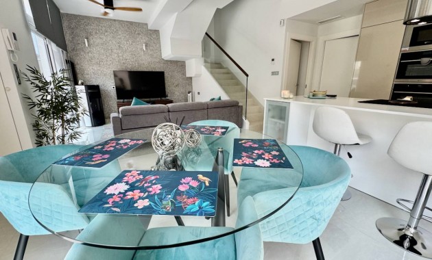 Venta - Villa -
Ciudad Quesada