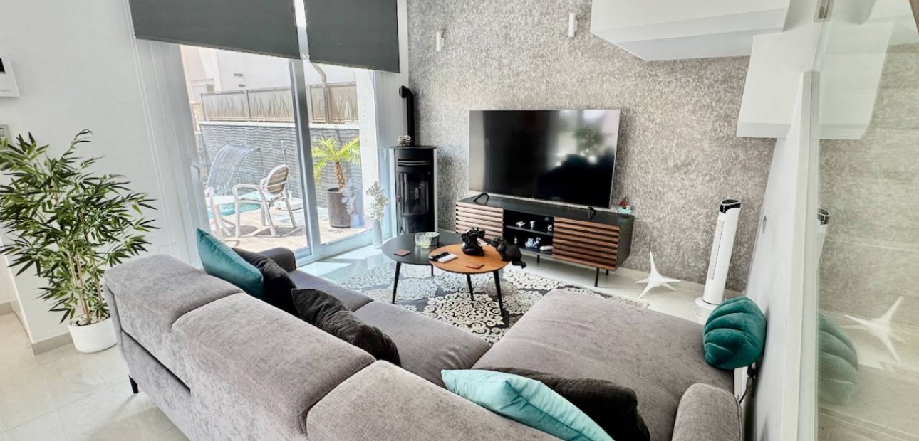 Venta - Villa -
Ciudad Quesada