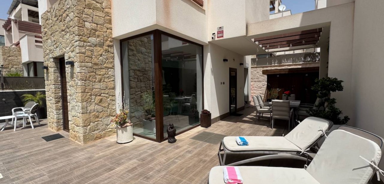 Venta - Villa -
Ciudad Quesada