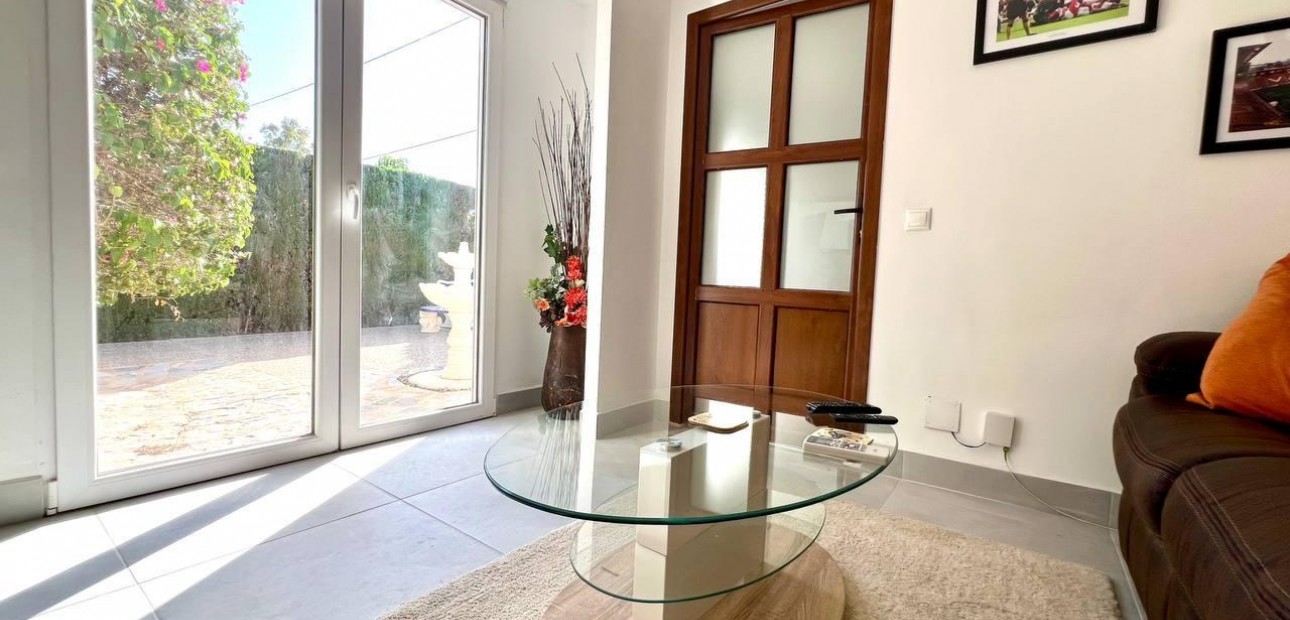 Venta - Villa -
Torrevieja - Centro