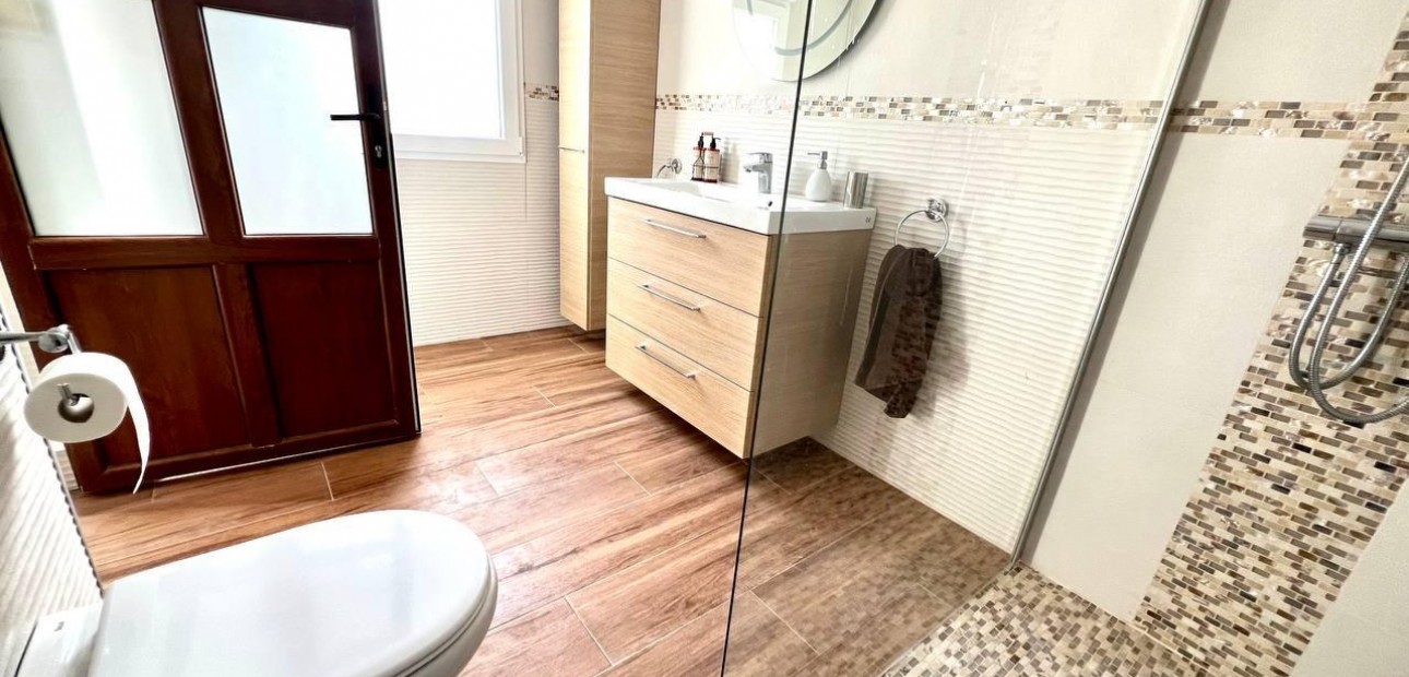 Venta - Villa -
Torrevieja - Centro