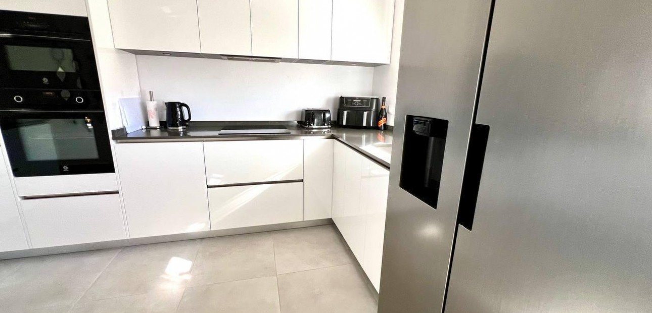Venta - Villa -
Torrevieja - Centro