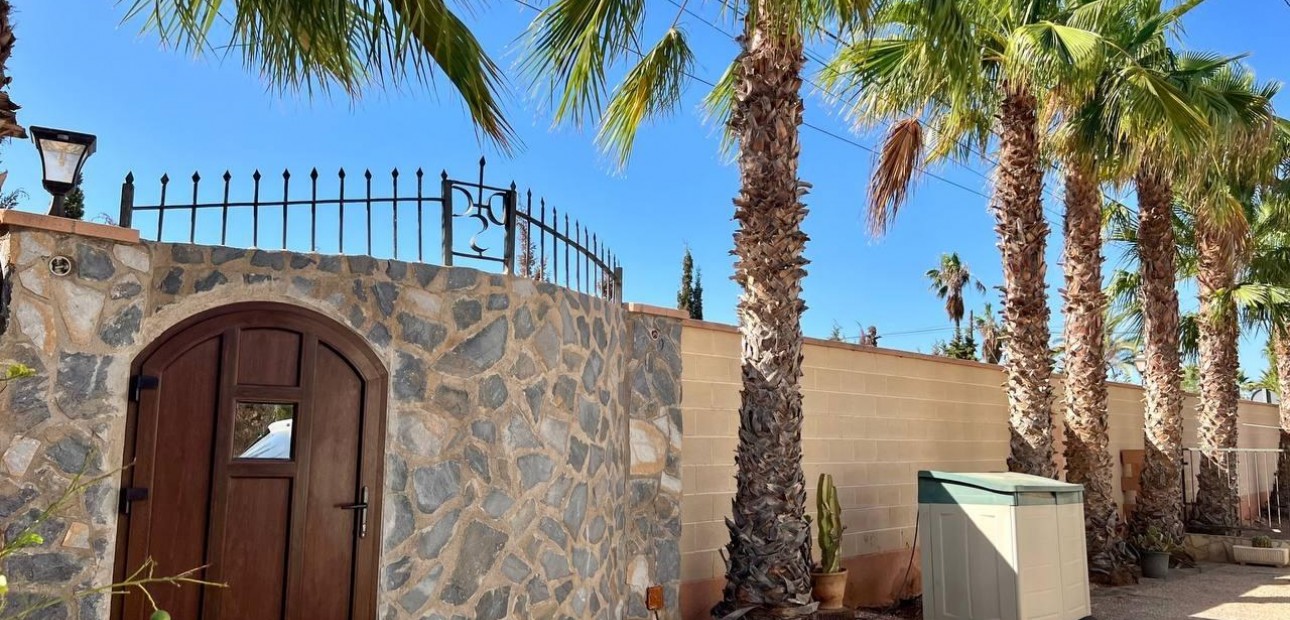 Venta - Villa -
Torrevieja - Centro